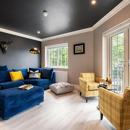 Robeen House Apartment